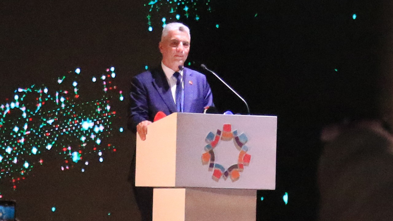 Bakan Bolat: Suriye üzerinden transit ticaret yeniden başlayacak Bakan Bolat: Suriye üzerinden transit ticaret yeniden başlayacak