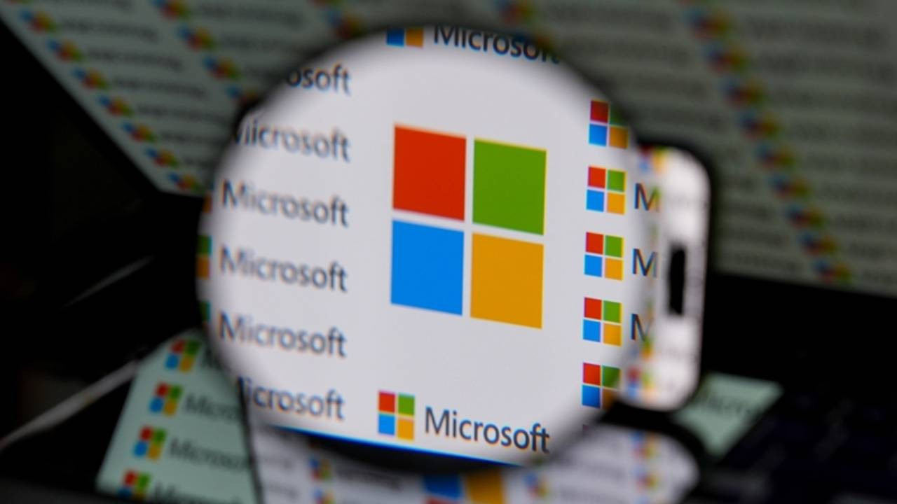 Microsoft, şirketin İsrail ordusuyla işbirliğini protesto eden iki çalışanını işten çıkardı Microsoft, şirketin İsrail ordusuyla işbirliğini protesto eden iki çalışanını işten çıkardı
