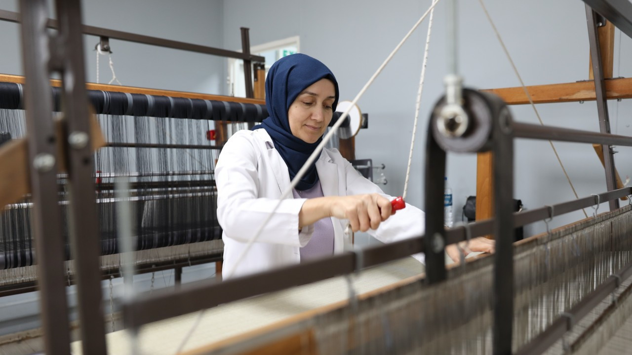 Samsun’da kenevir dokumacılığı gelişiyor Samsun’da kenevir dokumacılığı gelişiyor