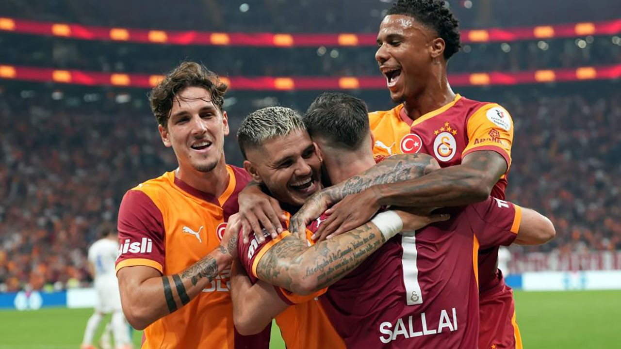 Galatasaray 3 puanı 3 golle aldı Galatasaray 3 puanı 3 golle aldı