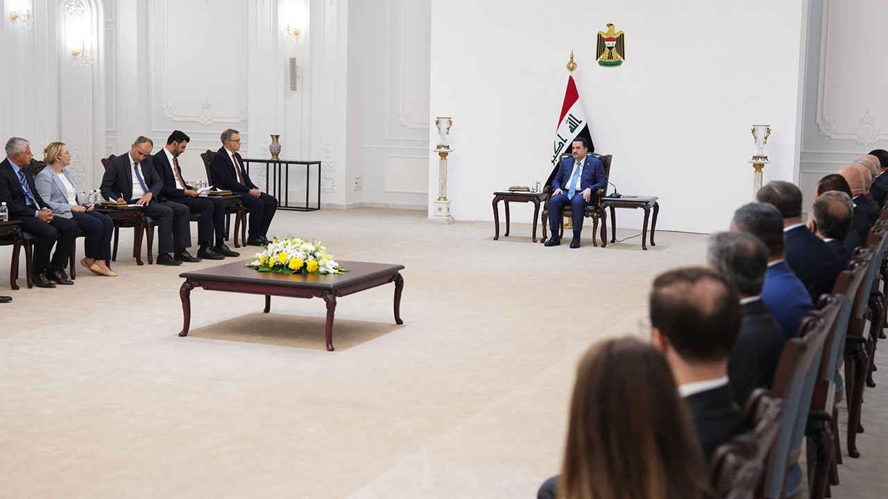 Irak Başbakanı Sudani, Bağdat’ta Türk iş insanlarıyla görüştü Irak Başbakanı Sudani, Bağdat’ta Türk iş insanlarıyla görüştü