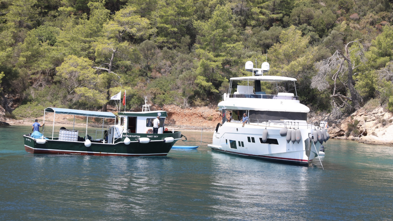 Muğla'da teknelerden 27 milyon litrenin üzerinde atık su toplandı Muğla'da teknelerden 27 milyon litrenin üzerinde atık su toplandı