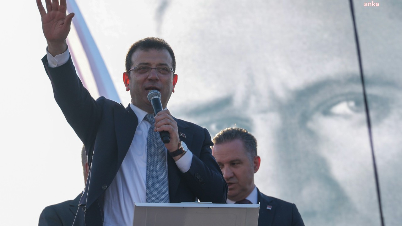 Sinop mitinginde İmamoğlu’nun mesajı okundu: Etrafımdaki demir kapılar, tel örgüler vız gelir tırıs gider Sinop mitinginde İmamoğlu’nun mesajı okundu: Etrafımdaki demir kapılar, tel örgüler vız gelir tırıs gider