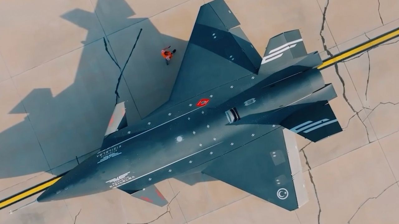 KIZILELMA PT-4 agresif tırmanış ve manevra testini tamamladı