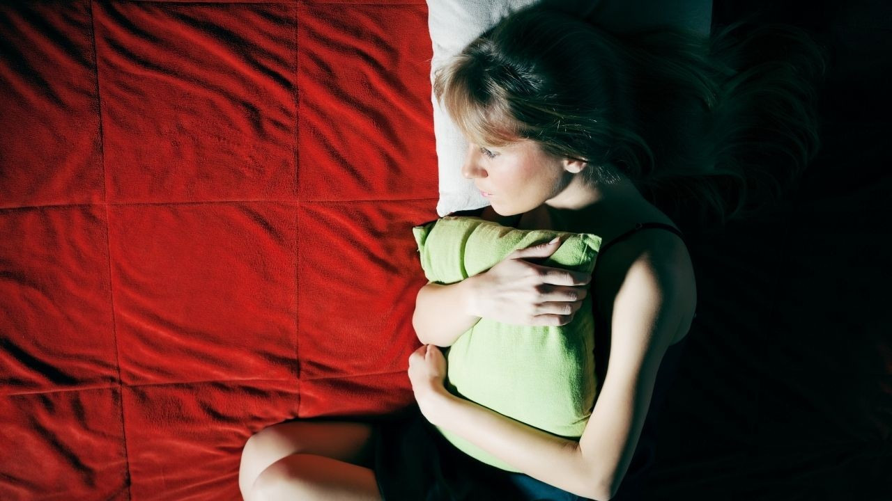 Yalnızlık hasta ediyor! Sağlık sistemine ciddi maliyet getiriyor