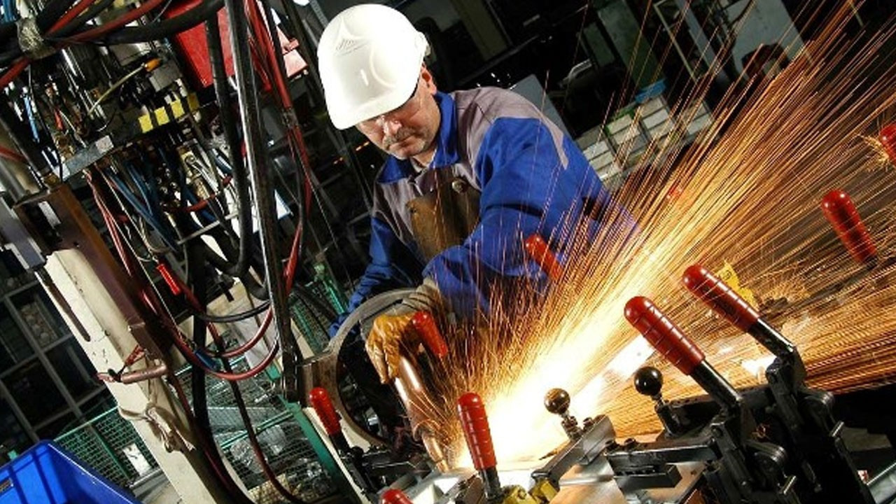 İngiltere’de imalat PMI 12 ayın zirvesinde İngiltere’de imalat PMI 12 ayın zirvesinde