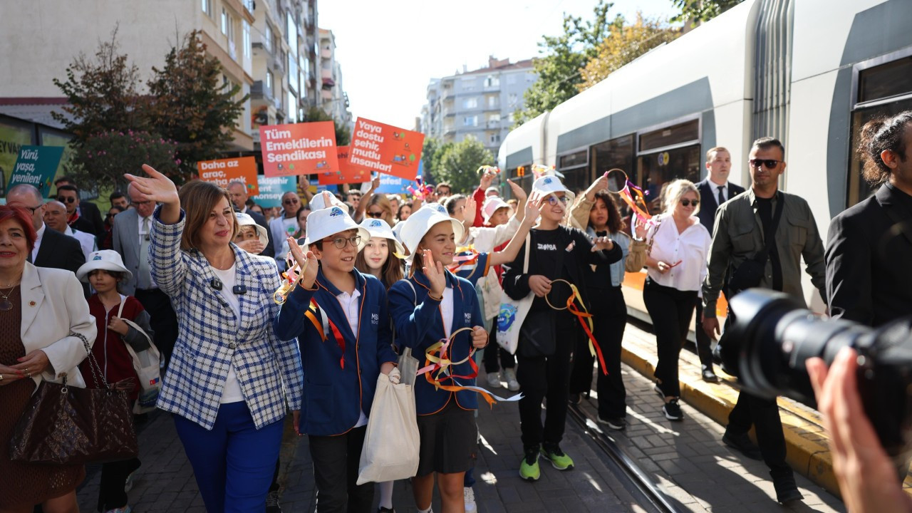 Ünlüce "Şehrin için yürü"