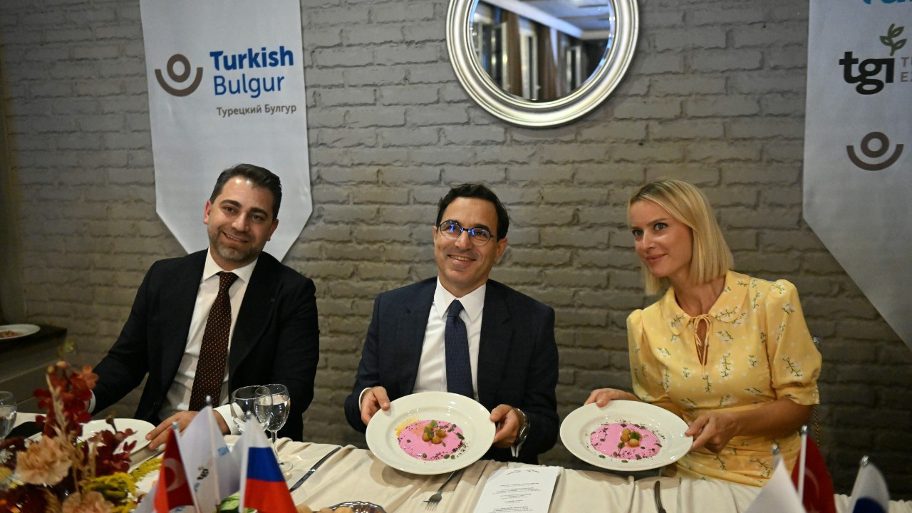 Türk bulguru, Moskova’da çifte etkinliğin yıldızı oldu