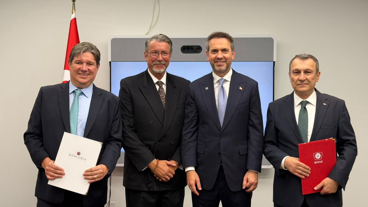 Bakan Bayraktar, BOTAŞ ile Mercuria arasında LNG tedarik anlaşması imzalandığını bildirdi
