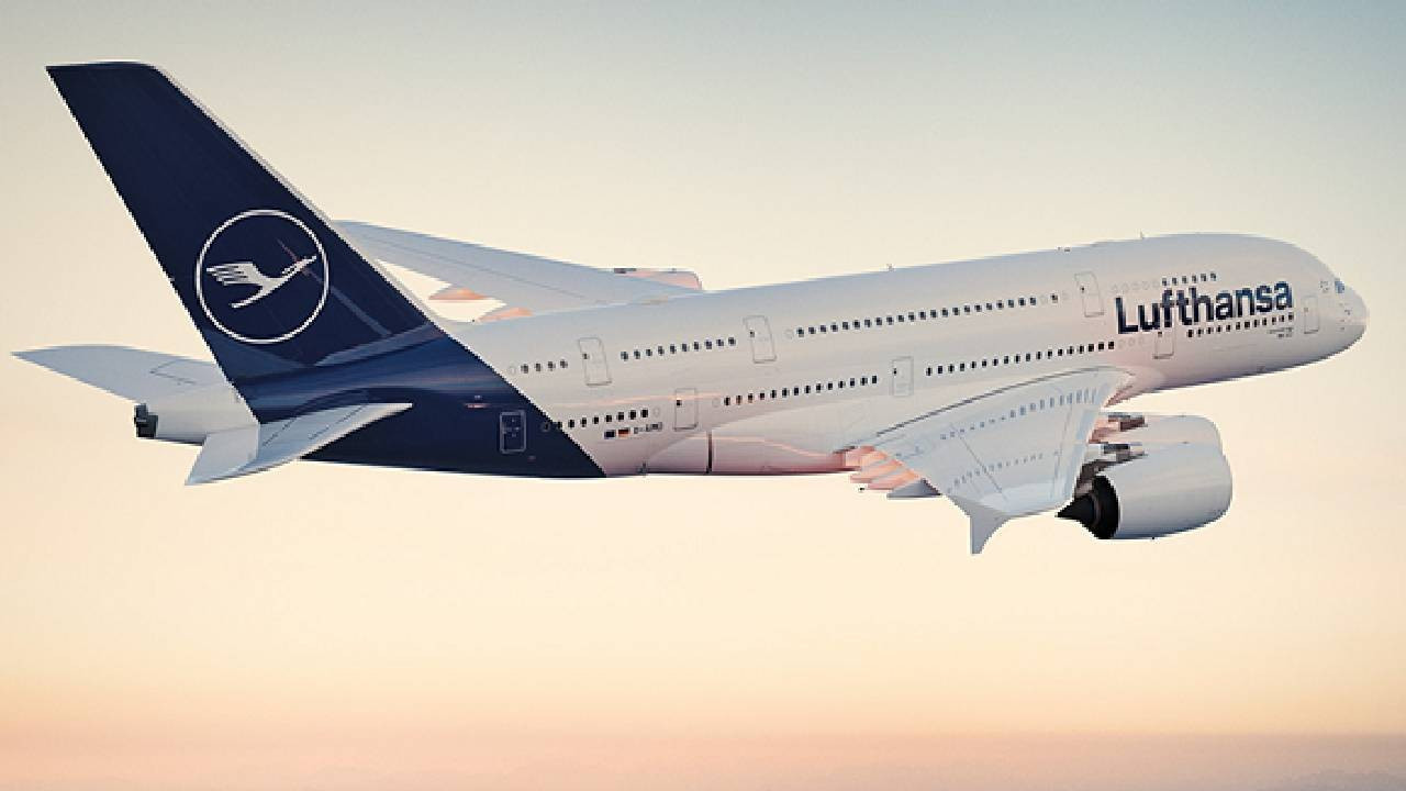 Dev havayolu şirketi duyurdu: 4 bin kişiyi işten çıkaracak