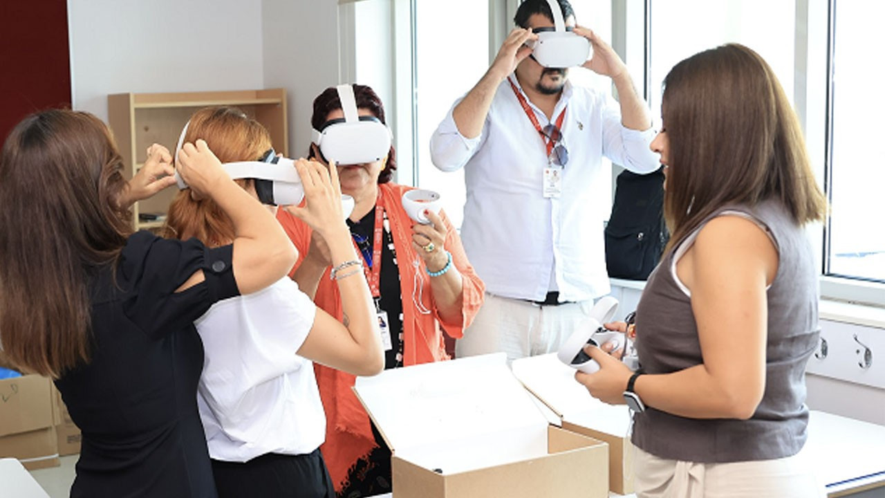 SEV'in Teknoloji Festivali'nde yapay zeka destekli dijital sınıf kuruldu