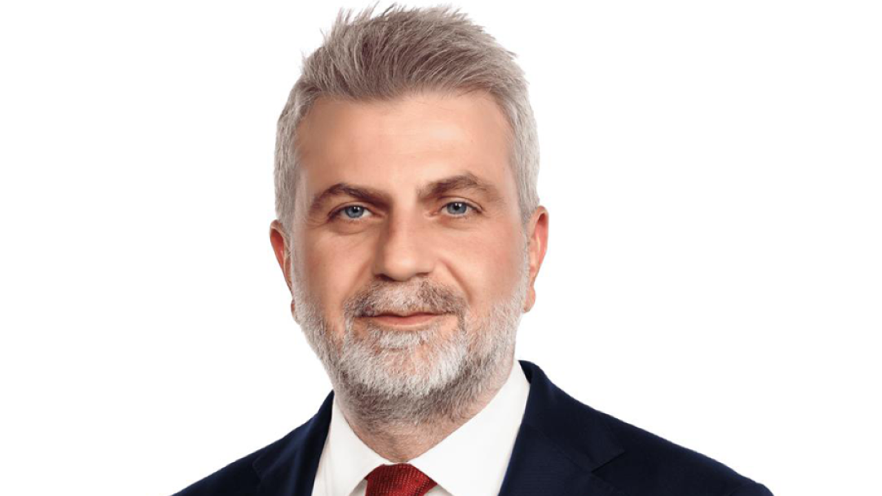 Kahramanmaraş Büyükşehir Belediyesi’nden 11 İlçeye 35 yeni sentetik saha