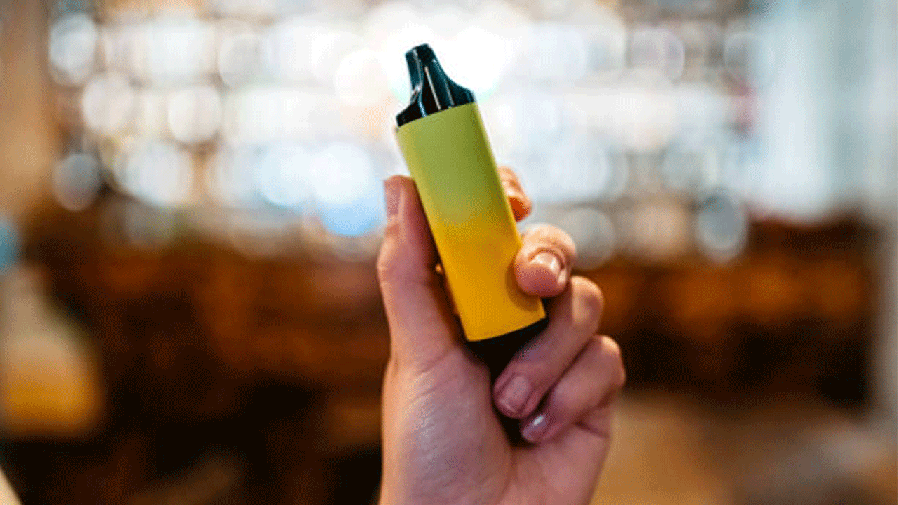 Gençleri hedef alan yeni tehdit: Elektronik sigara