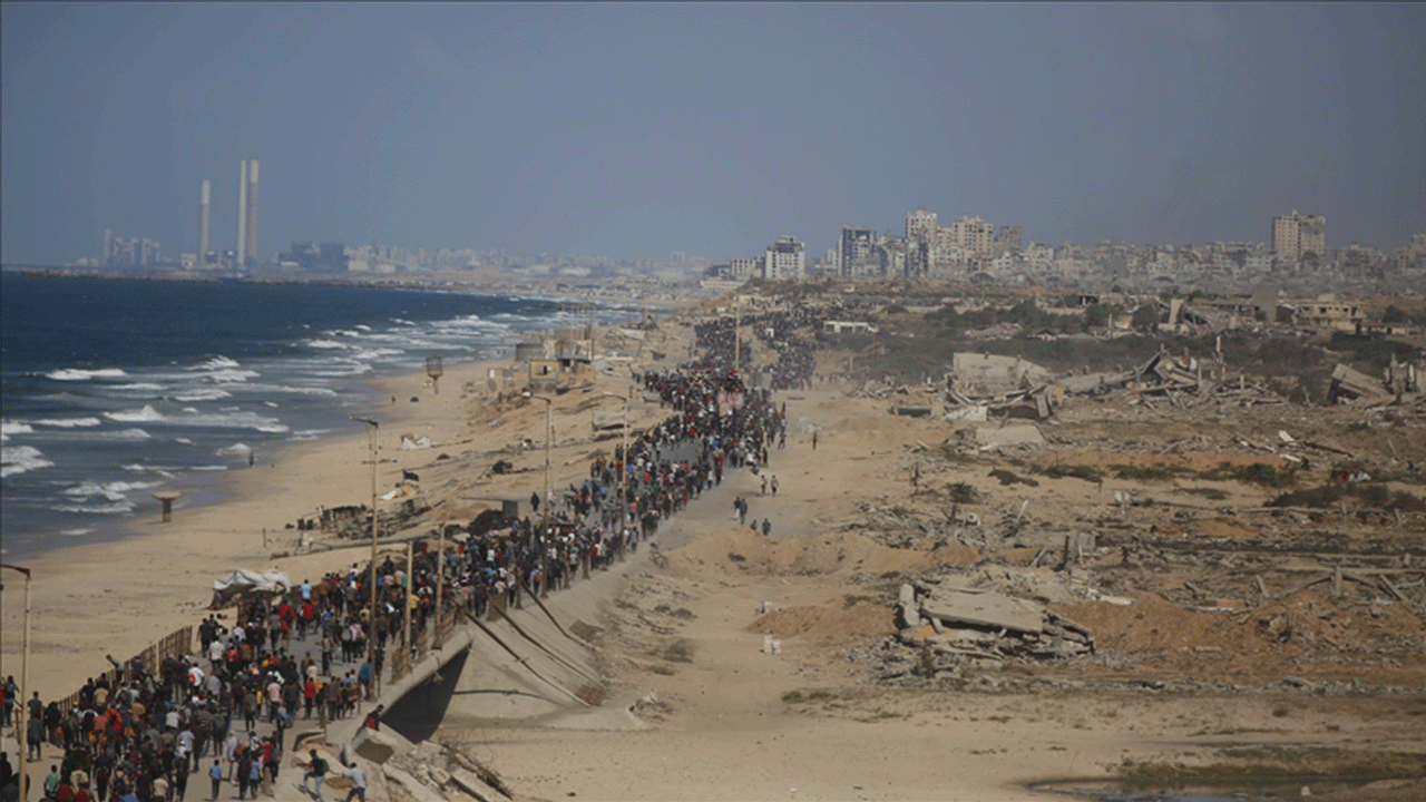 Gazze’de ateşkesin ikinci gününde Filistinliler evlerine dönüyor