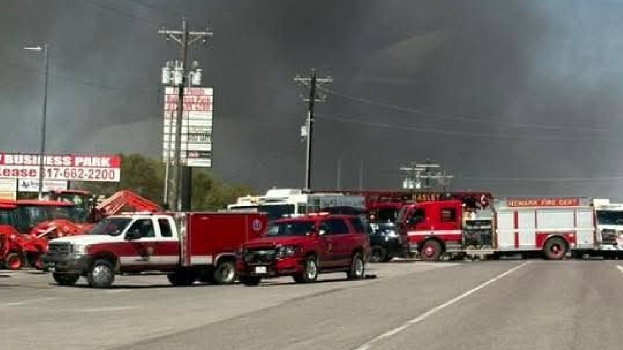 ABD’de uçak park alanına düştü: En az 2 kişi hayatını kaybetti (Video)