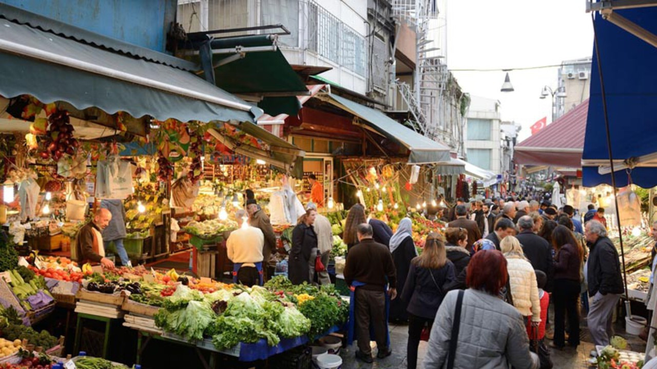 İstanbul’da halkın yarısı maddi zorlukta: Üç kişiden biri temel ihtiyaçlarını karşılayamıyor