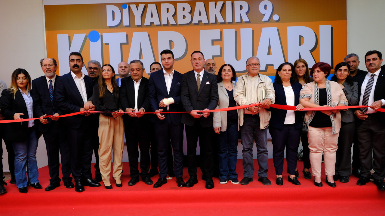 Diyarbakır Kitap Fuarı kapılarını ziyaretçilere açtı