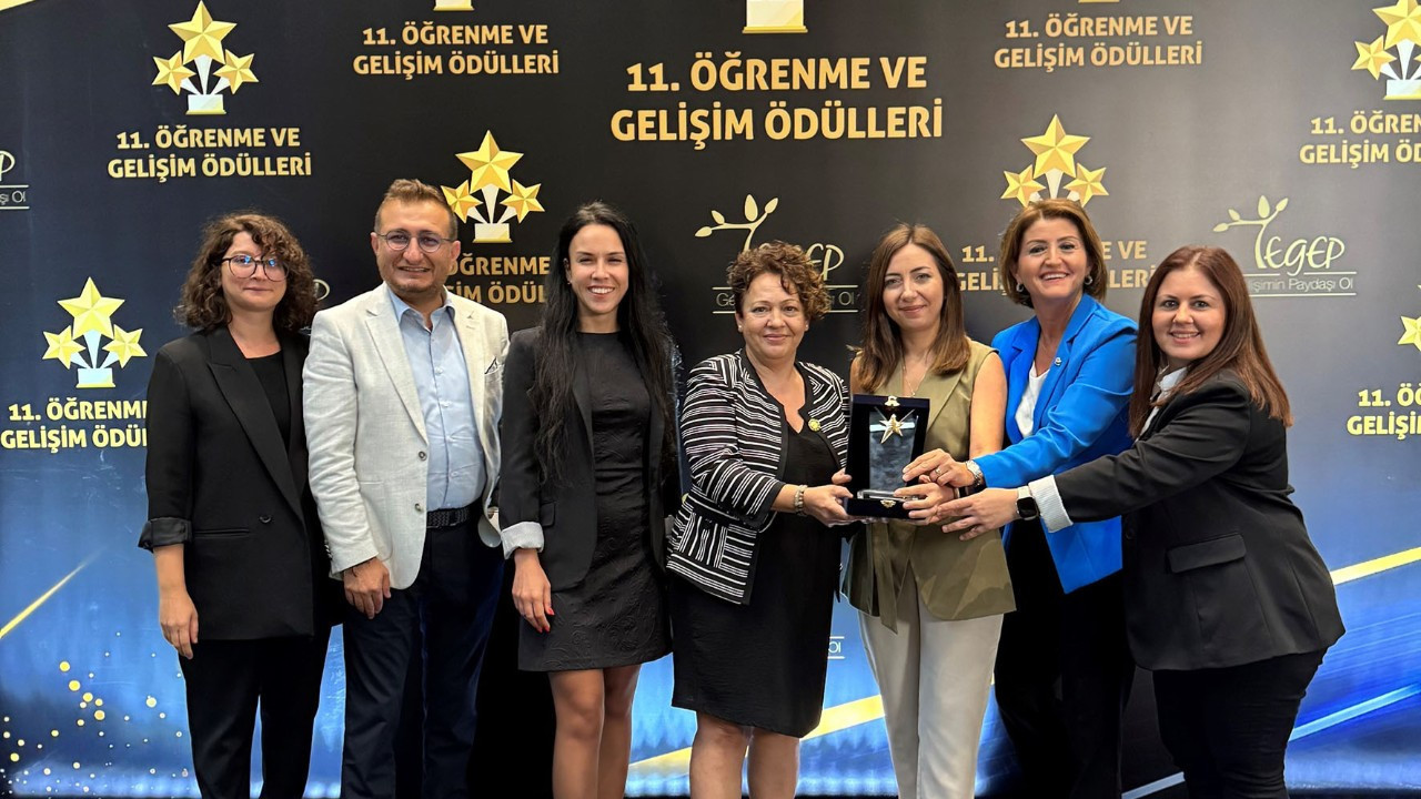 Borçelik, “Bu İş Eşitlik İşi” projesi ile Sosyal Etki ödülünü kazandı