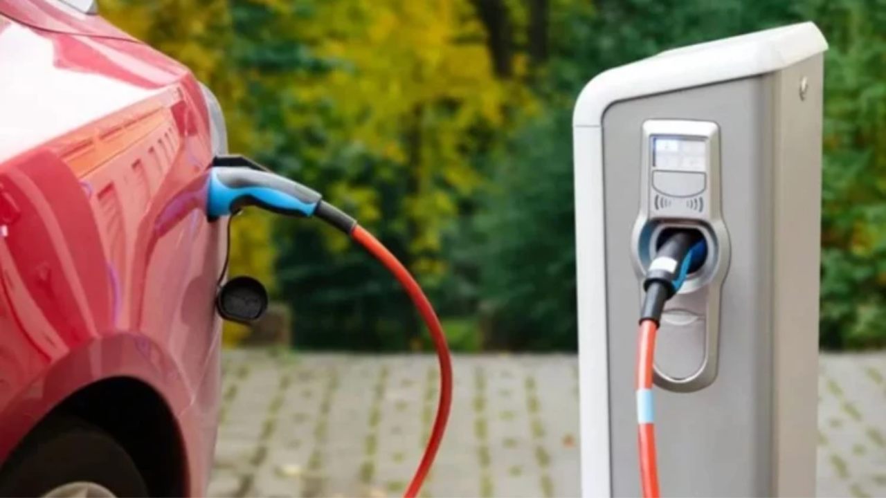 Elektrikli araç şarjında yeni dönem: Lokasyon ve saat bazlı tarife geliyor