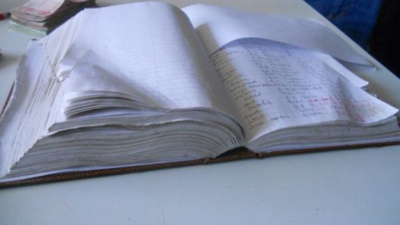 Hatay’da bir hayırsever 30 depremzedenin 80 bin liralık bakkal borcunu kapattı