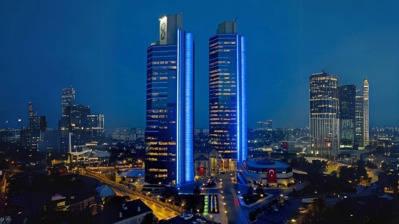 Sabancı Holding'den 9 ayda 1,2 trilyon TL kombine gelir