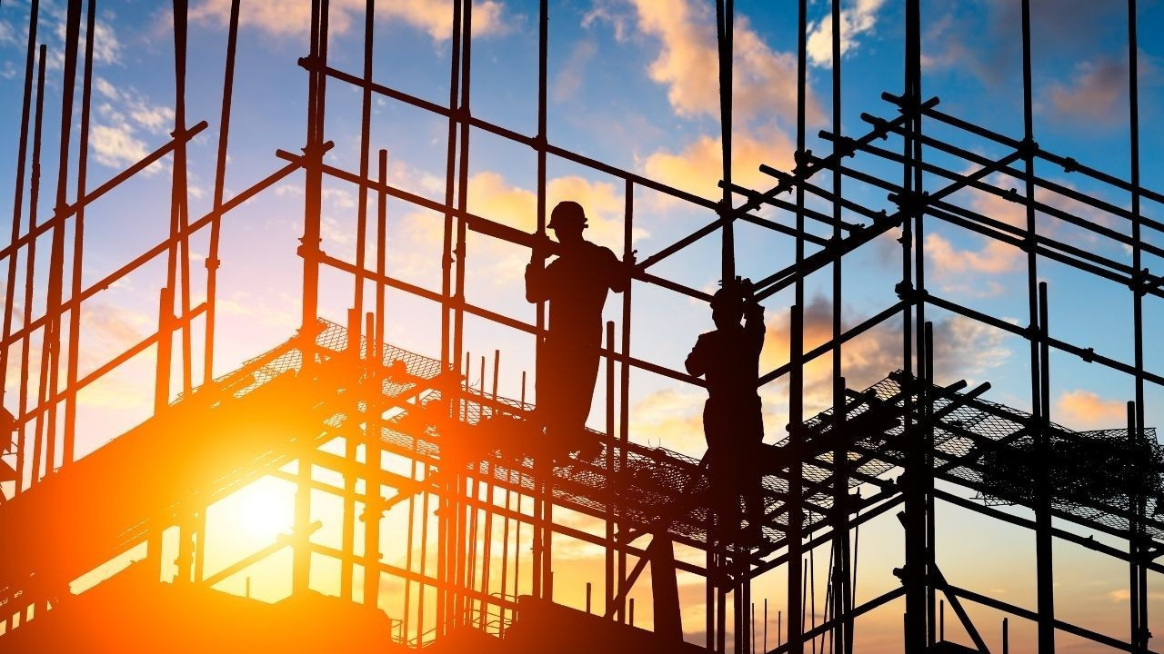 Güven endeksi inşaat sektöründe azaldı, hizmet ve perakende ticarette arttı