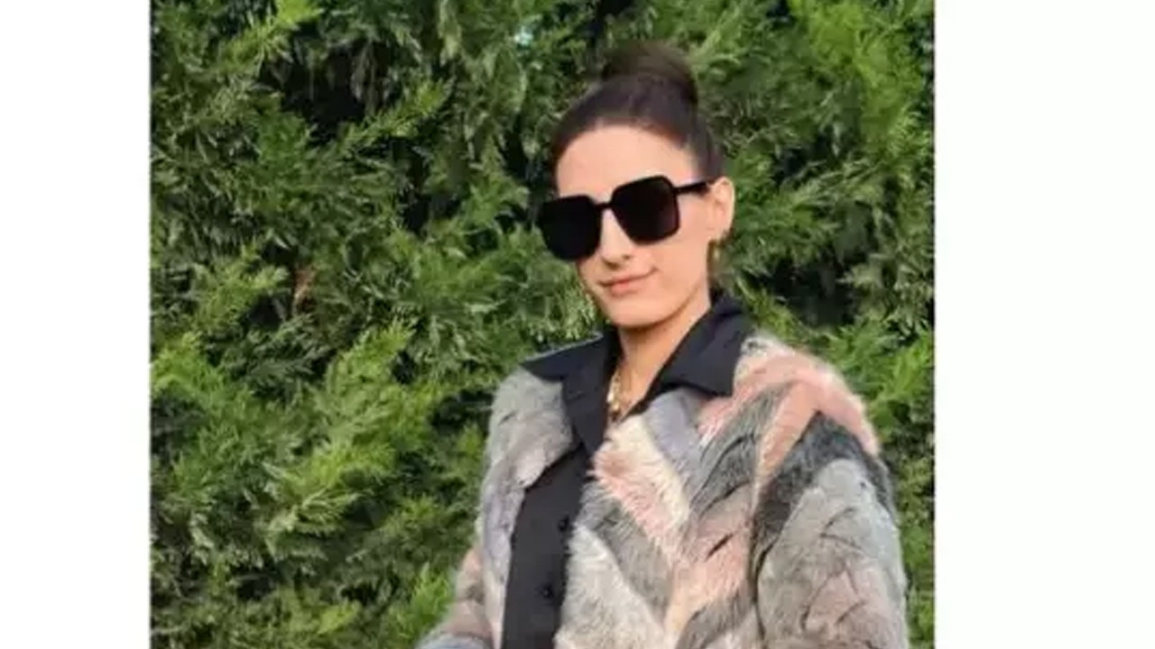 Gelin Evi Sedef Kuyun kimdir? Kaç yaşında, nereli, ne iş yapıyor?