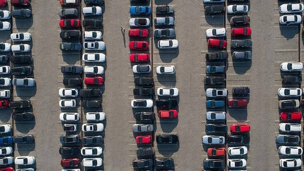 Ek vergi 22 Kasım'da yürürlüğe girdi: Bazı otomobil modellerine 500 bin lirayı aşan zam gelecek