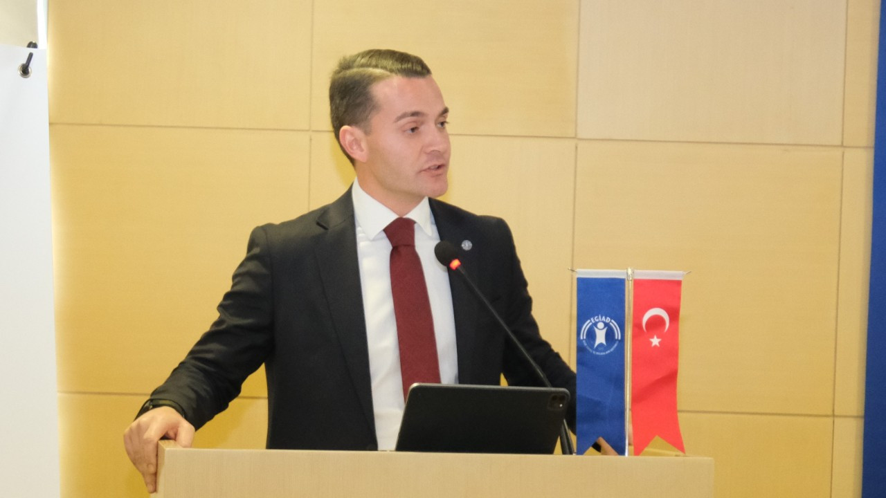 EGİAD Başkanı Kaan Özhelvacı: “Uluslararası ticaret KOBİ’ler için tercih değil zorunluluk”
