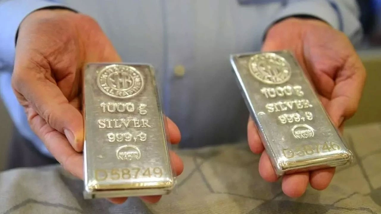 Gümüşte rekor 56 doların üzerine çıktı