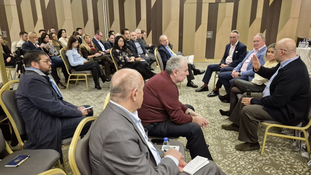 Türk armatörlere Uzak Doğu tersaneleri ve finansman olanakları anlatıldı