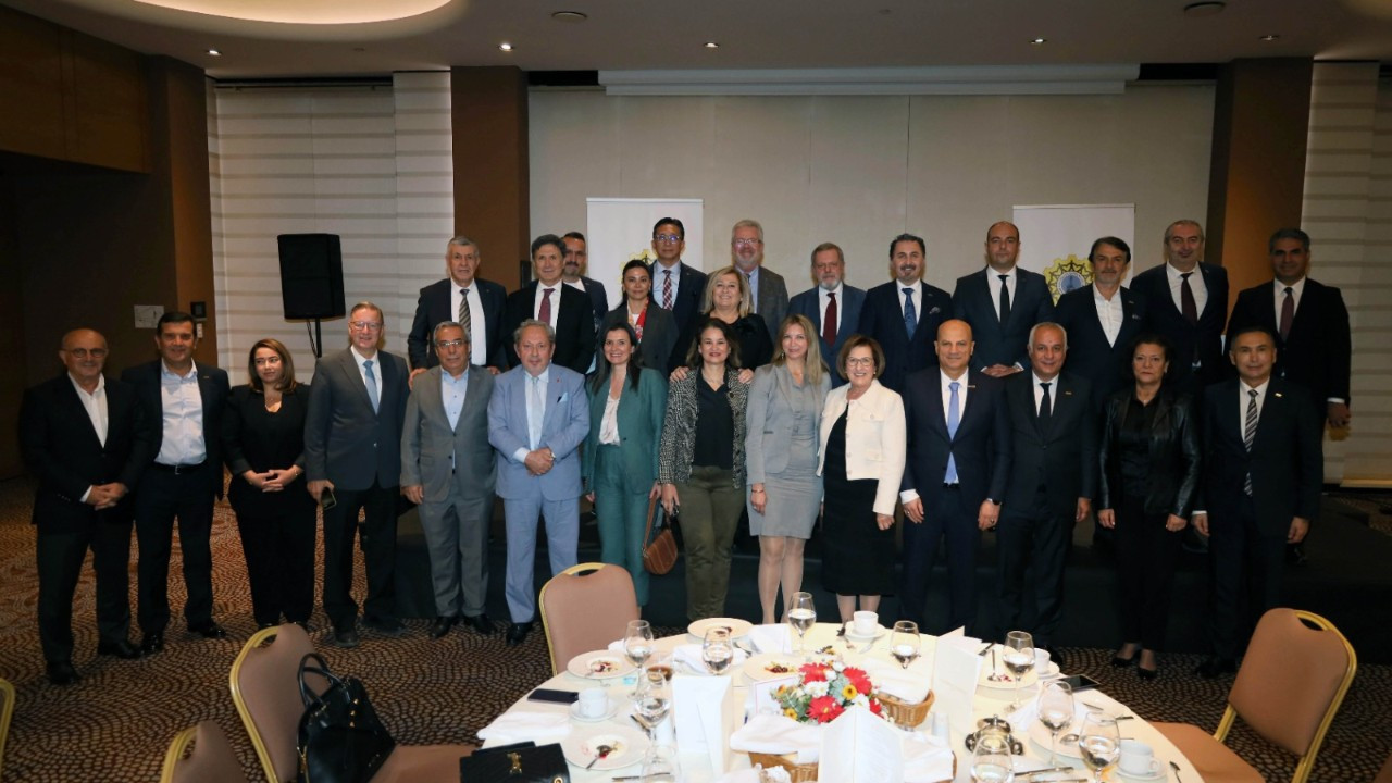 İZSİAD/Cengiz: Çalışanlar marketteki enflasyonla, işverenler girdi maliyetleri ile savaşıyor