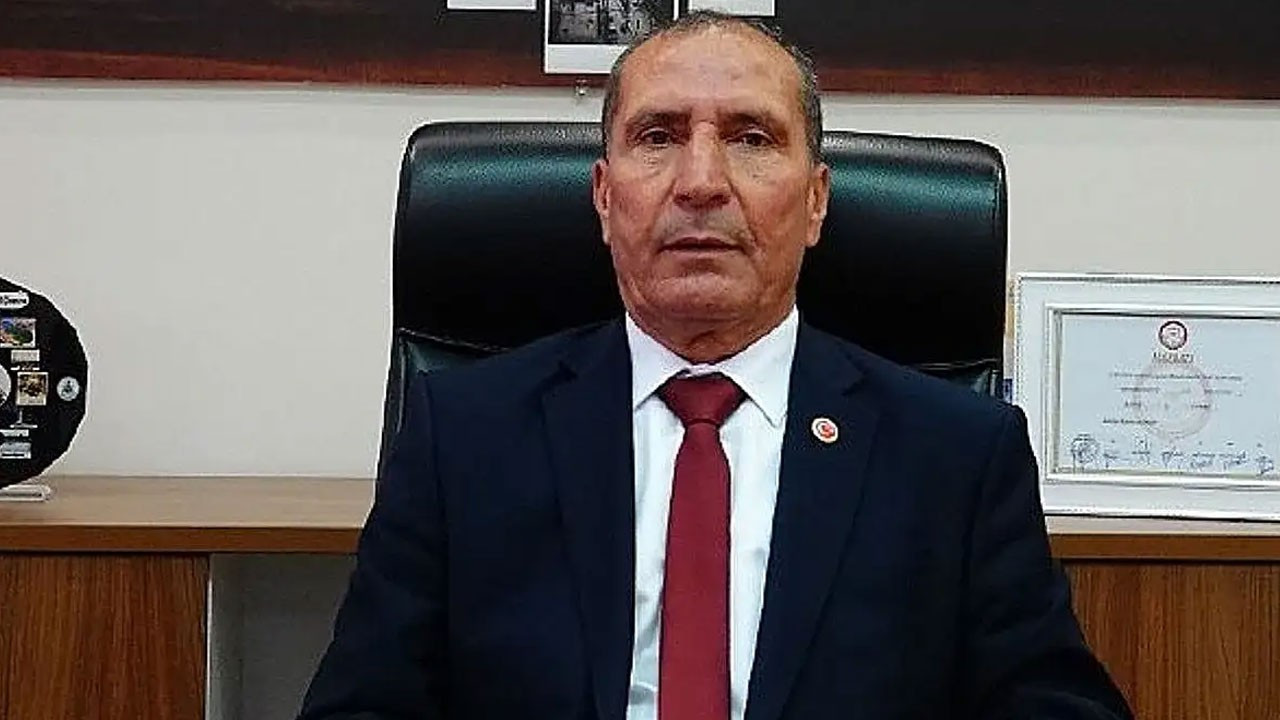 Bir belediye başkanı daha AK Parti'ye geçiyor