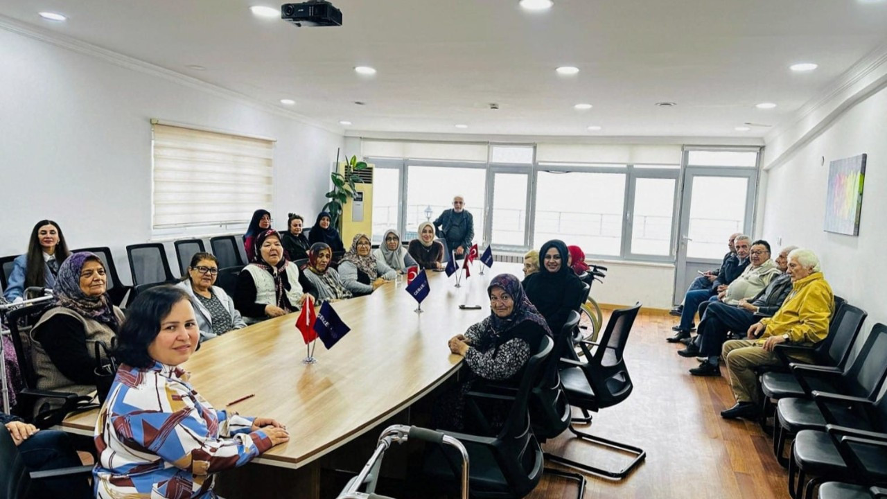 GEBZESİAD’dan huzurevine moral dolu ziyaret