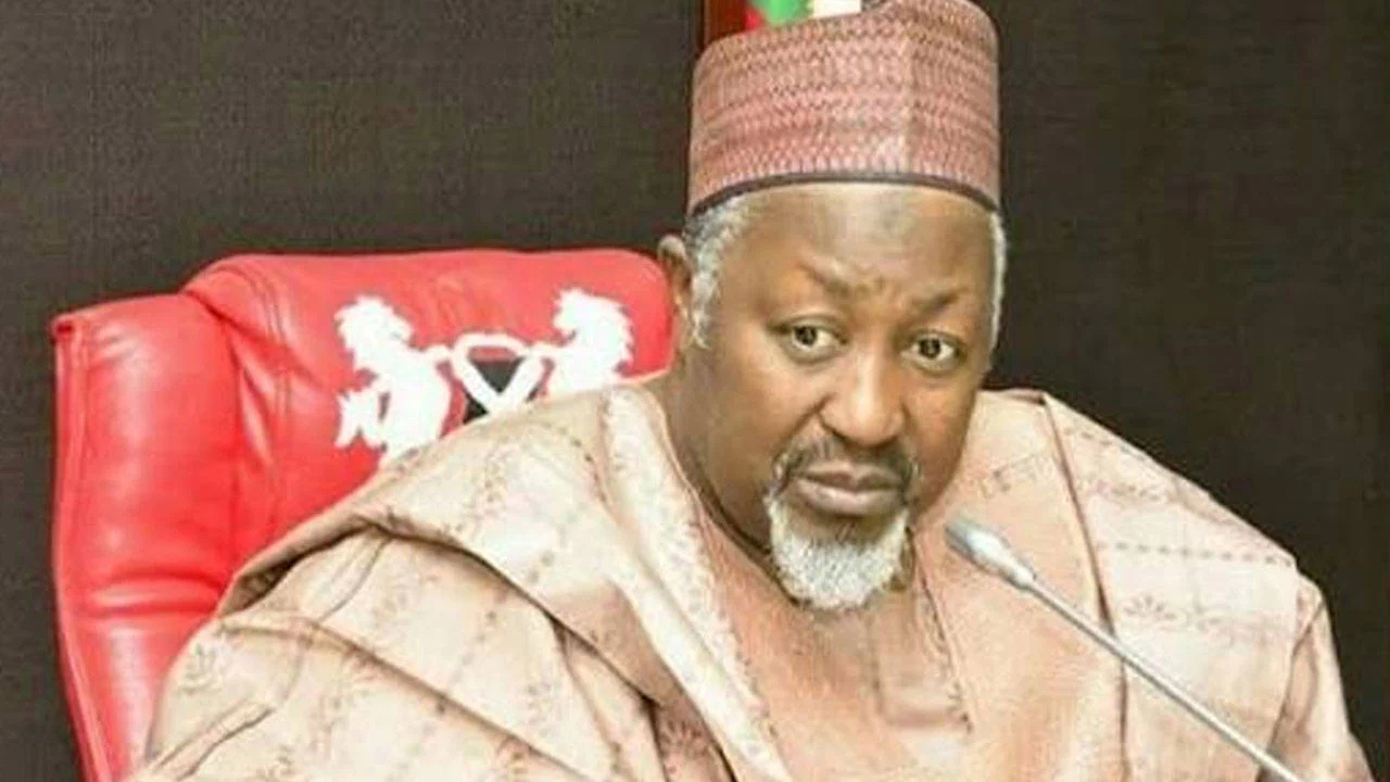 Nijerya Savunma Bakanı istifa etti