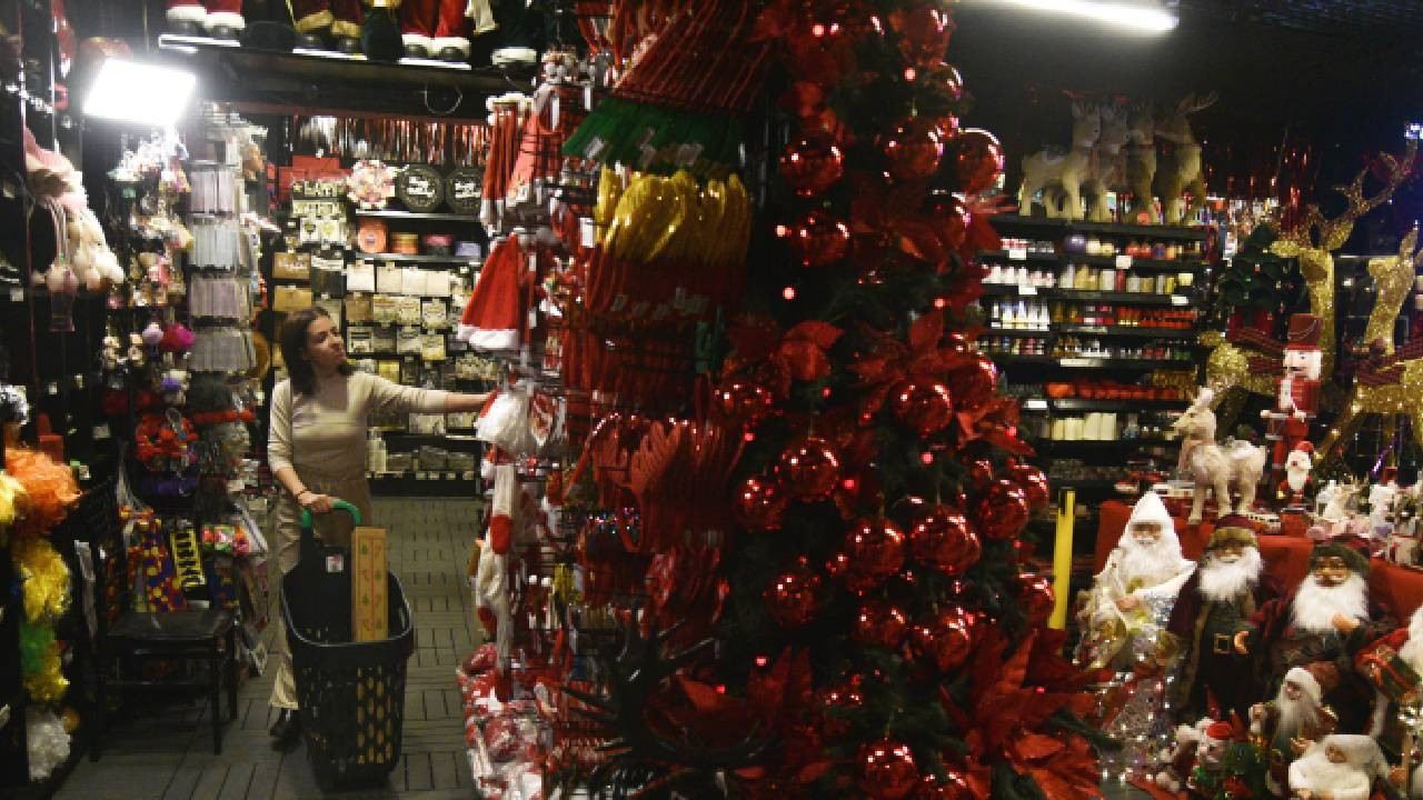 Yılbaşı ağacı süslemenin maliyeti 20 bin TL'ye kadar çıkıyor