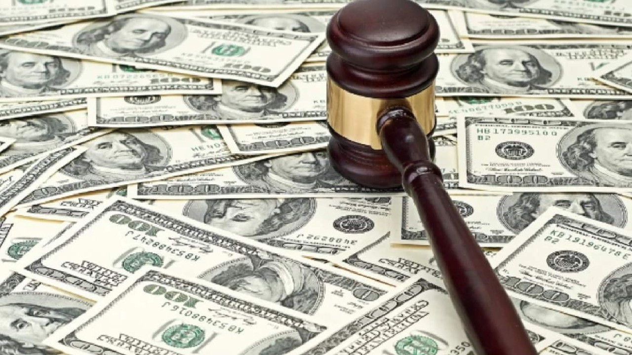 Yüksek mahkemenin Trump kararı doları vurabilir!