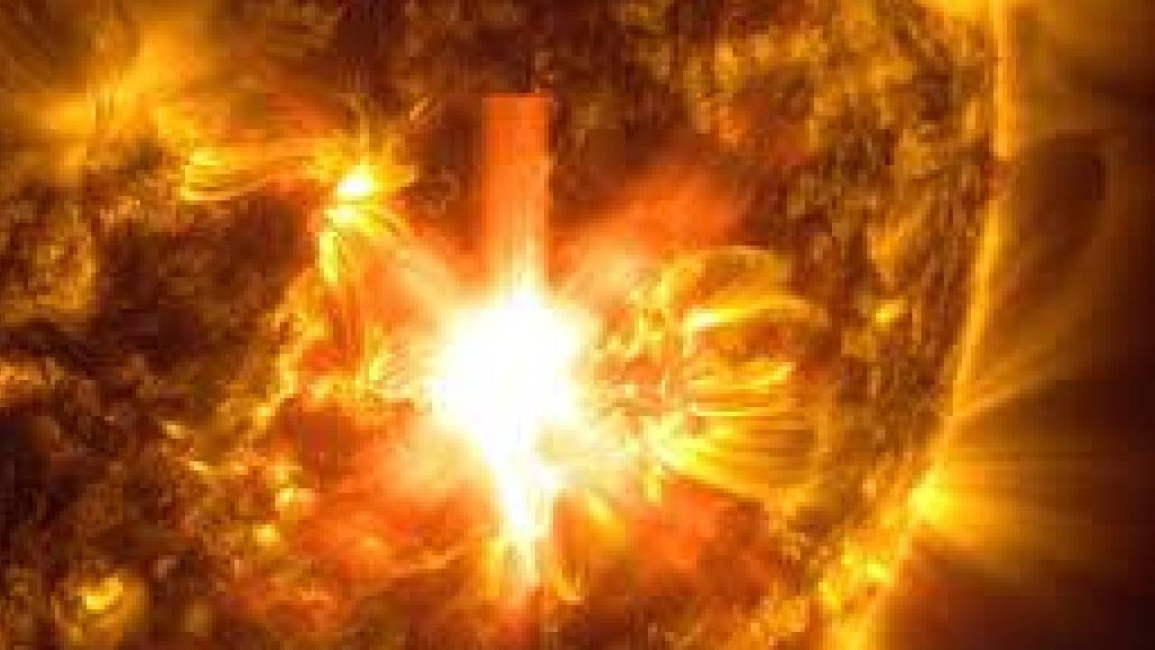 ABD'de güneş patlamasının ardından 'jeomanyetik fırtına' uyarısı yapıldı: Elektrik şebekelerini ve navigasyon sinyallerini etkileyebilir