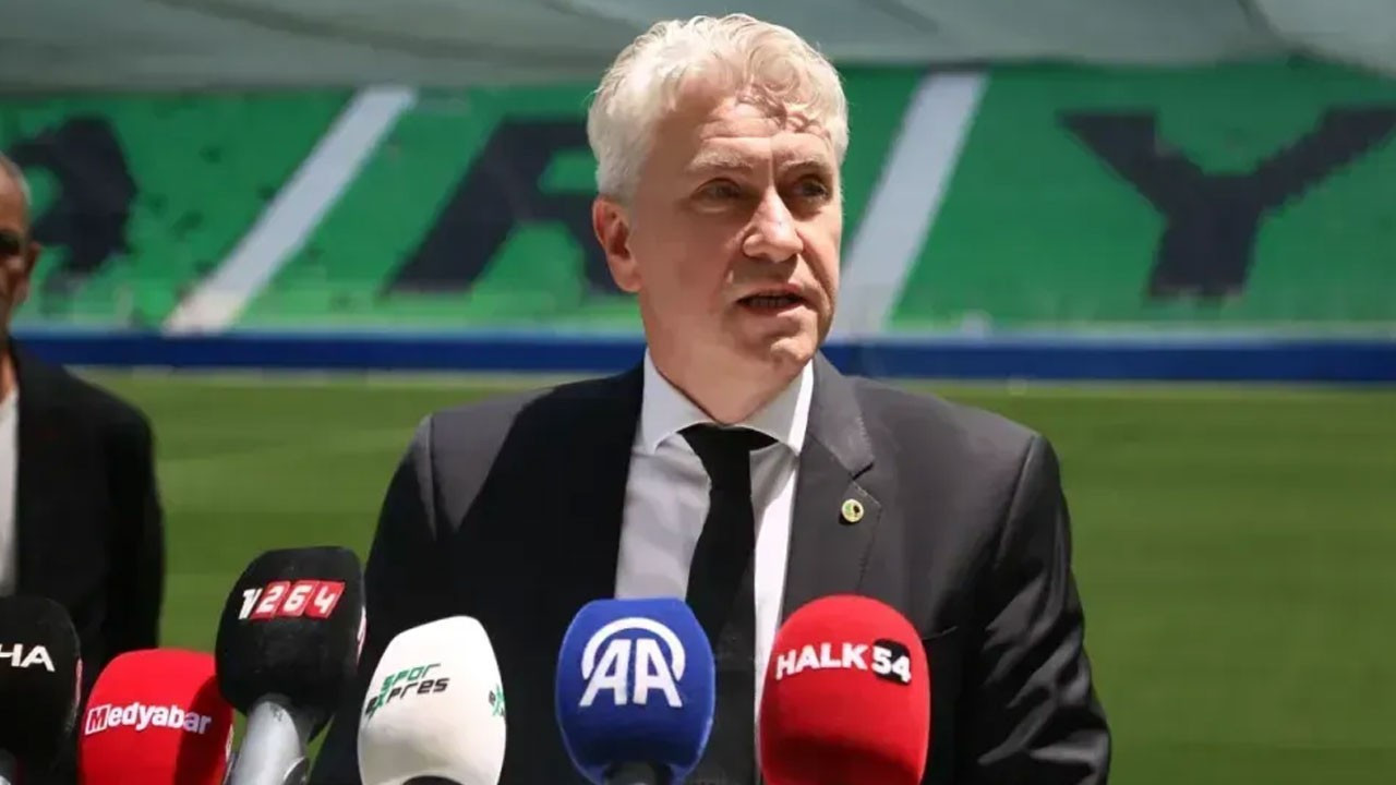 Sakaryaspor Kulübü Başkanı Muhammet Kıratlı görevinden istifa etti