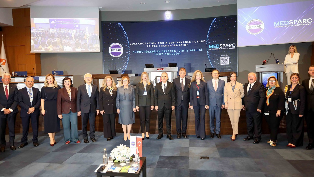 Üçüz dönüşümün yol haritası İzmir’de çizildi