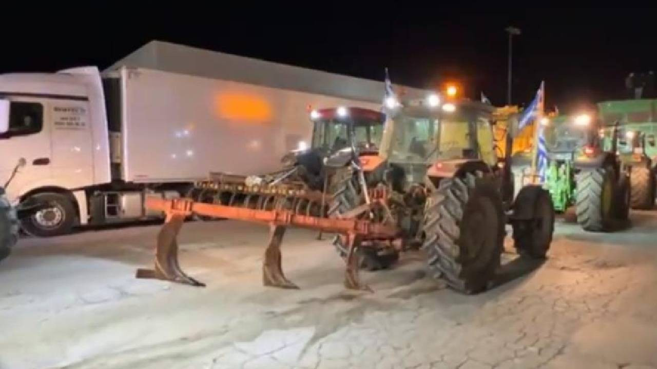 Yunanistan'daki çiftçi eylemi Türkiye sınırını kilitledi: TIR'lara 24 saat yasak, küçük araçlara sınırlı geçiş (Video)