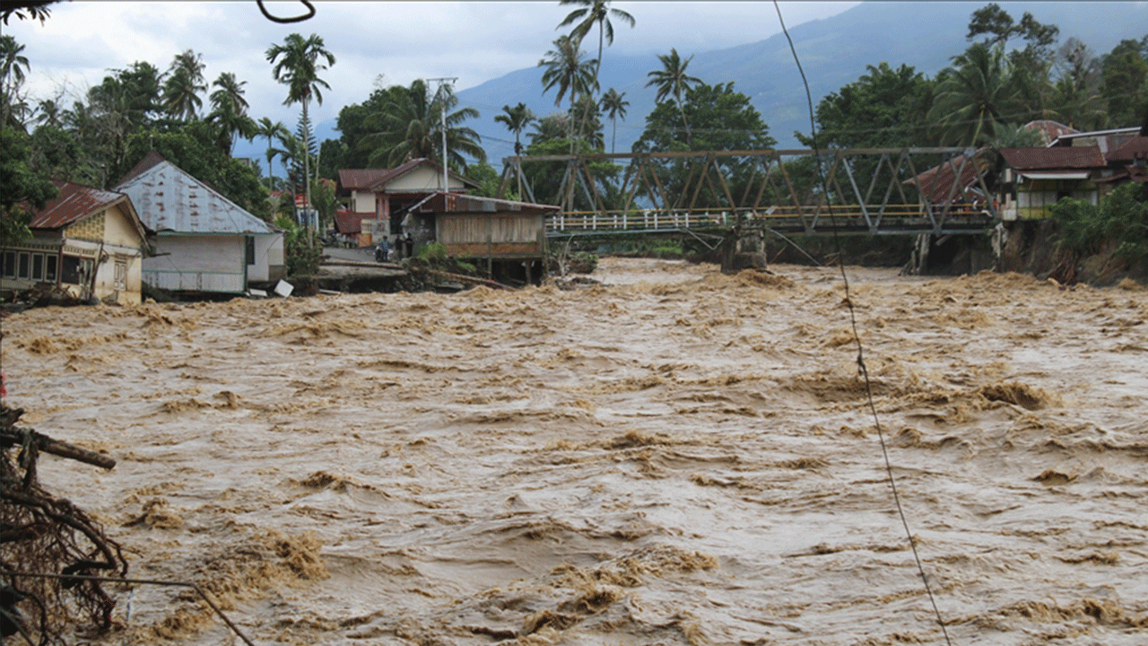Güney Asya’daki sel ve heyelanlarda can kaybı 1500'ü geçti