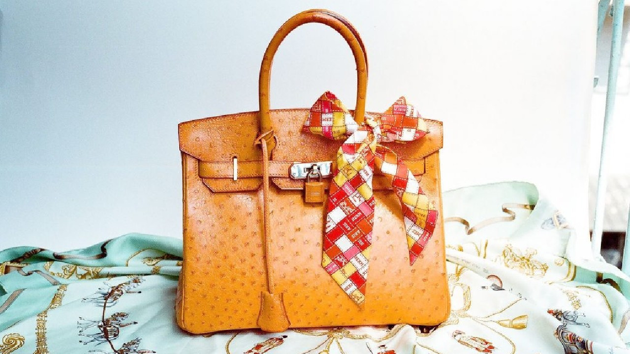 Ünlü şarkıcının çantası 11 dakikada 3 milyon dolar…