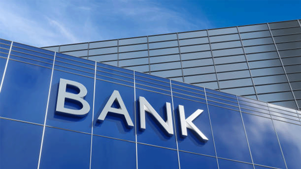 70 yıllık bankacılık devi 51 şubesini kapatıyor