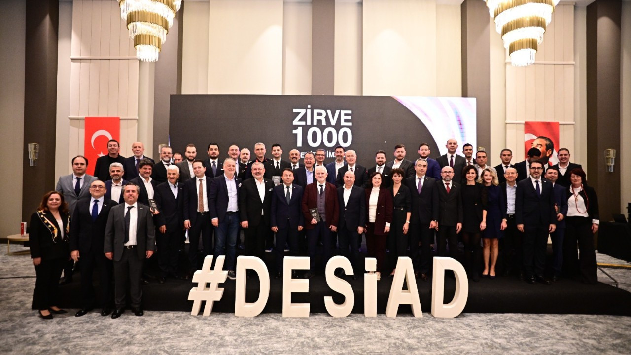 DESİAD, İSO 1000’e giren Denizlili sanayicileri ödüllendirdi
