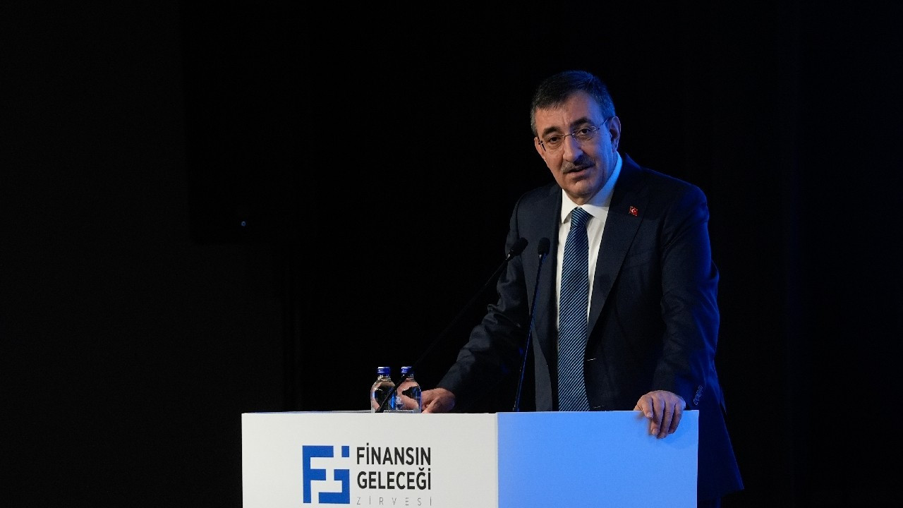 Cevdet Yılmaz: Enflasyonla mücadele sadece para politikasıyla yapılmıyor