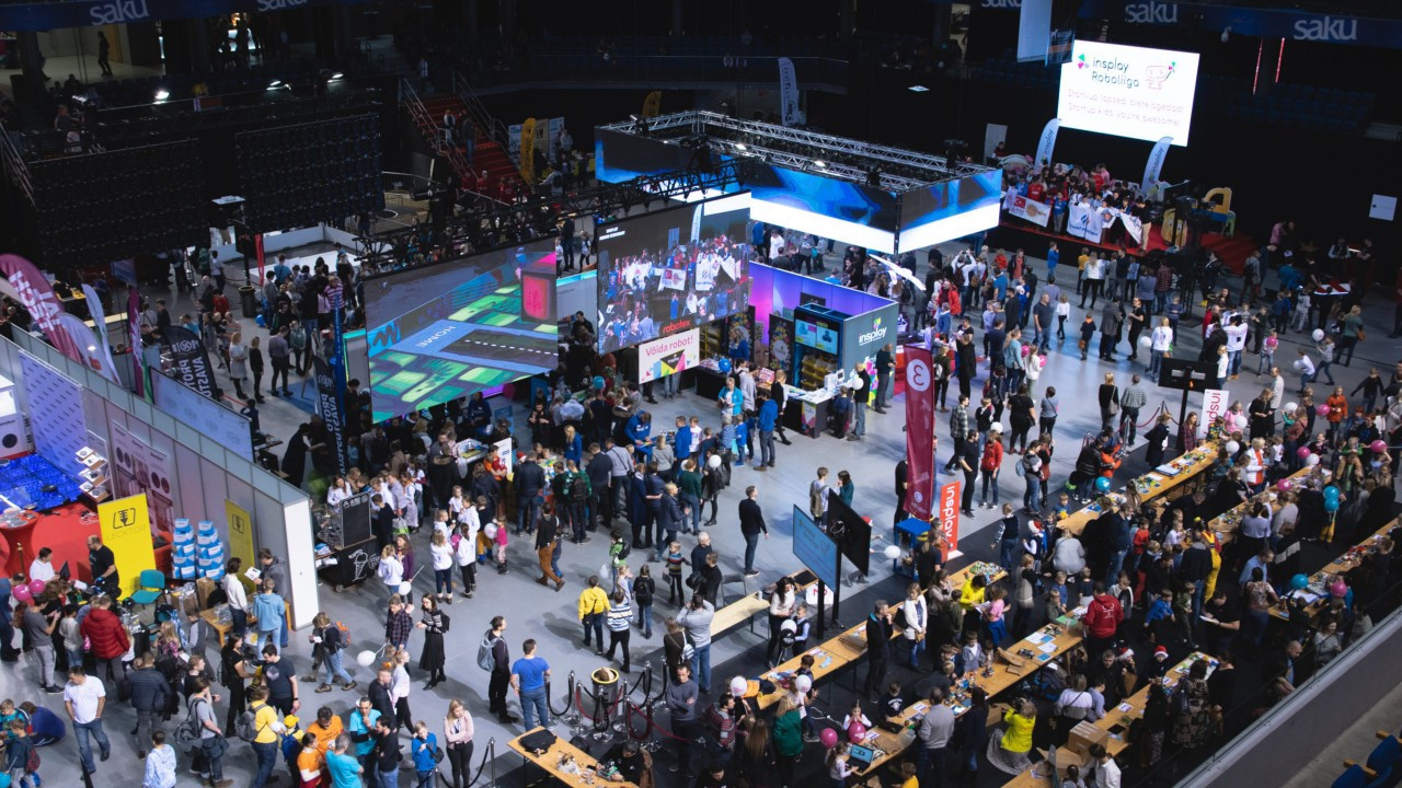 İnegöl Doğa Koleji öğrencileri Estonya’dan ödülle döndü