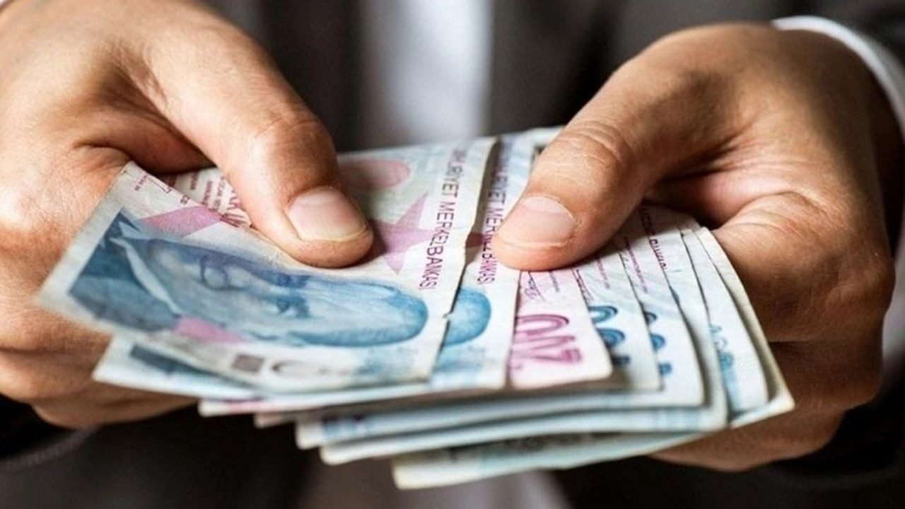 Vergi düzenlemesi Resmi Gazete'de: Basit usul kapsamı genişletildi, stopaj süresi uzatıldı