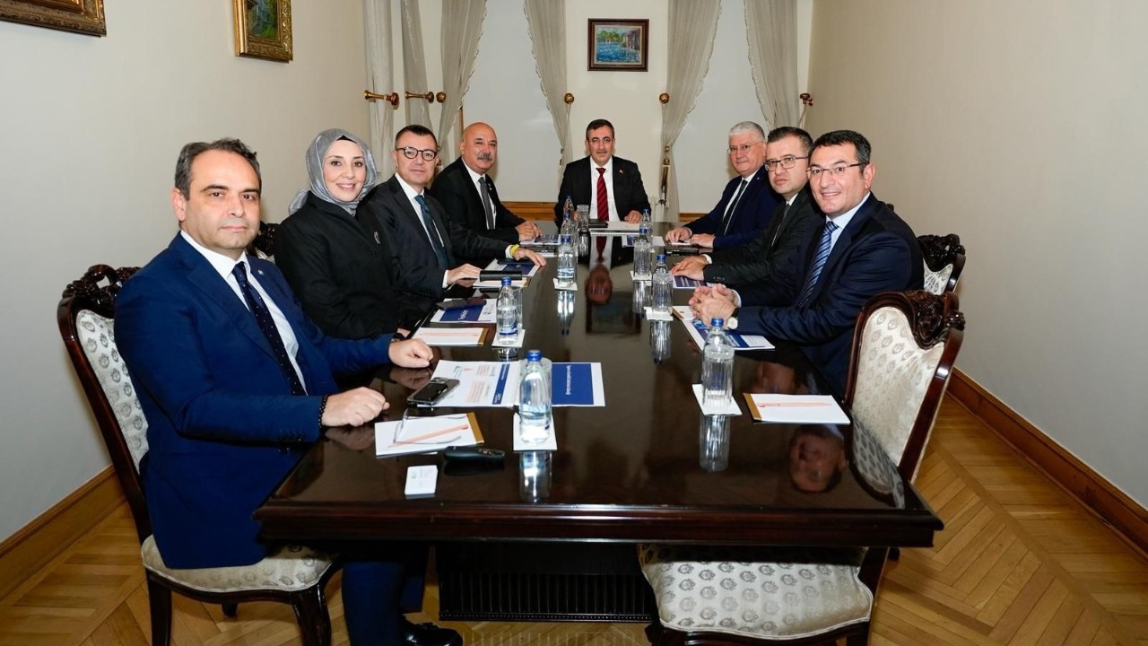 Dolmabahçe’de Stratejik Sigorta Zirvesi: Deprem reformu ve yeşil dönüşüm öne çıktı