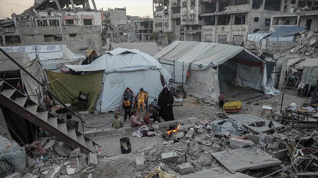 Gazze'de fırtına nedeniyle 22 bina çöktü: 18 ölü